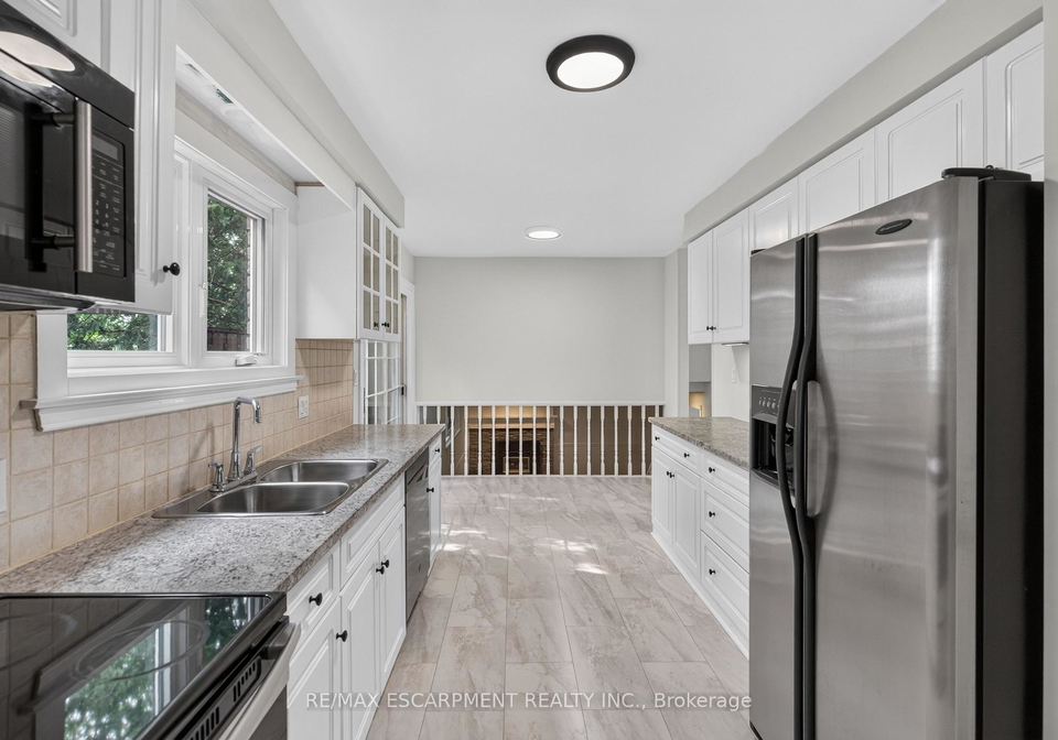 3401-rockwood-drive-burlington-ontario-w13666558