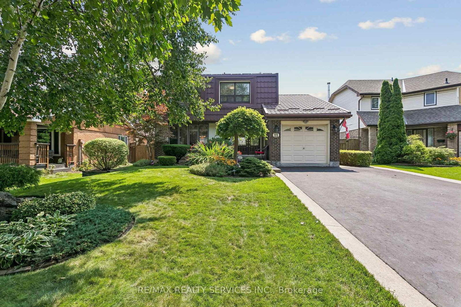11-longbourne-crescent-brampton-ontario-w13666692