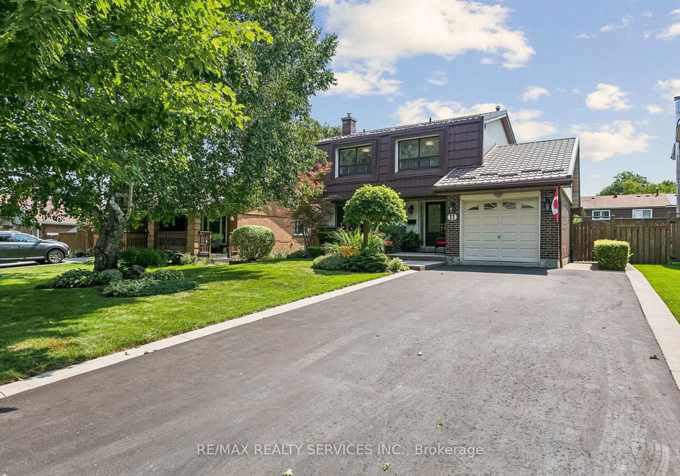 11-longbourne-crescent-brampton-ontario-w13666692
