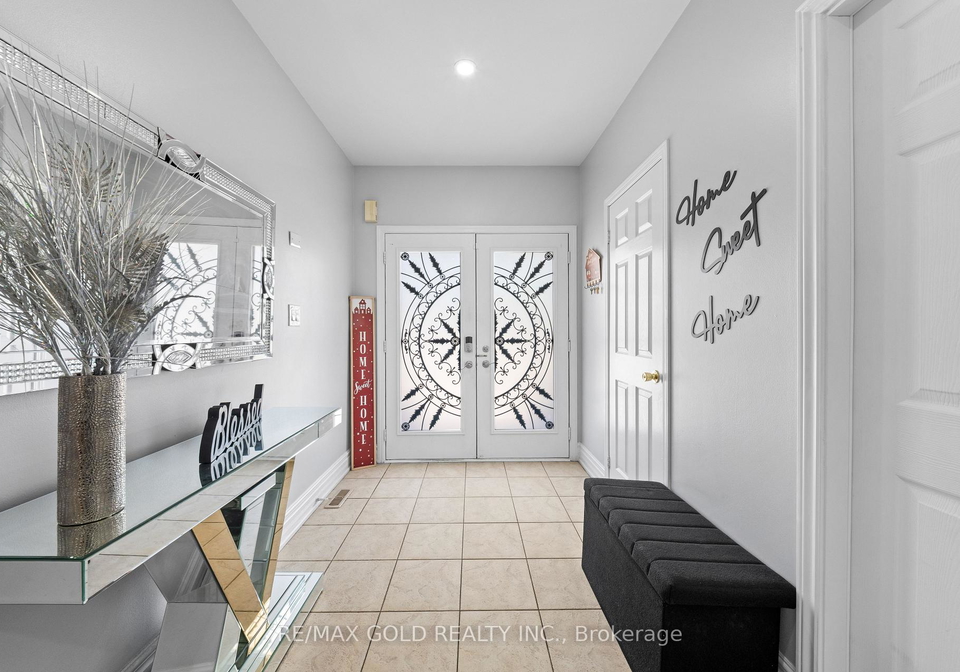 8-bayridge-drive-brampton-ontario-w13666918