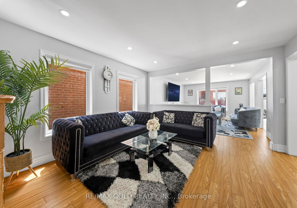 8-bayridge-drive-brampton-ontario-w13666918