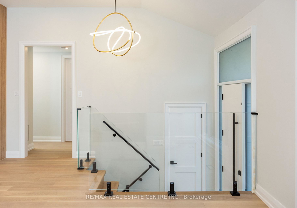446-willis-drive-oakville-ontario-w13667114