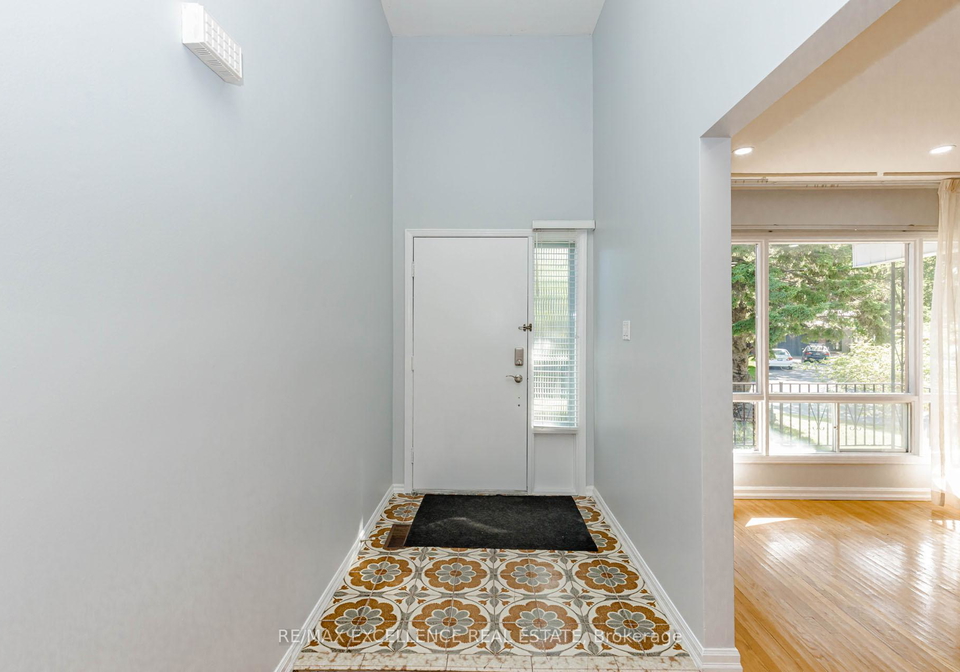 15-maidstone-crescent-brampton-ontario-w13667132
