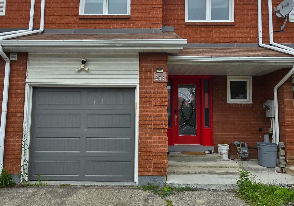 253-hollymount-drive-mississauga-ontario-w13667416
