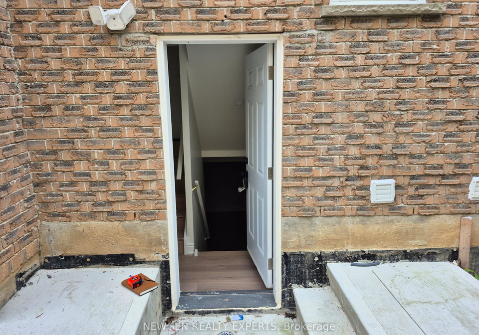 2878-rainwater-drive-mississauga-ontario-w13667484