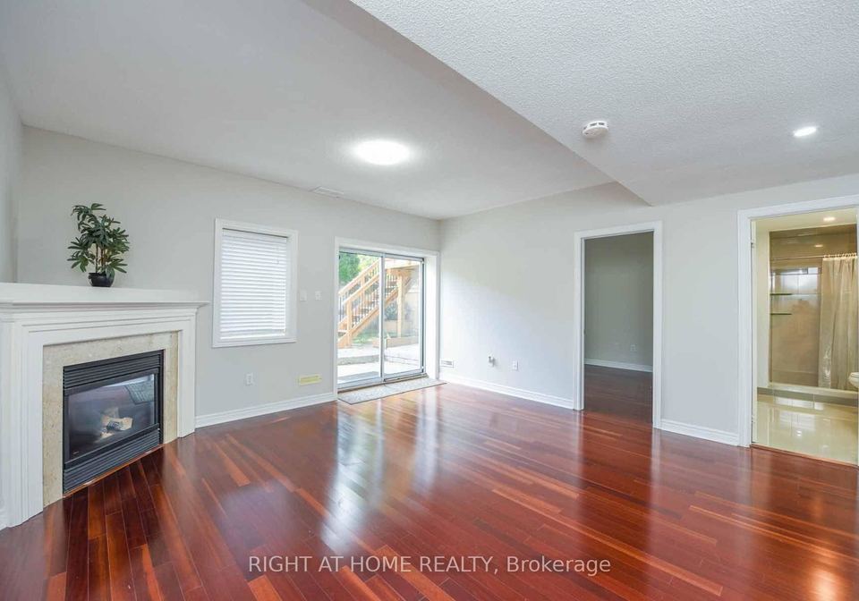 2229-glazebrook-circle-oakville-ontario-w13667546