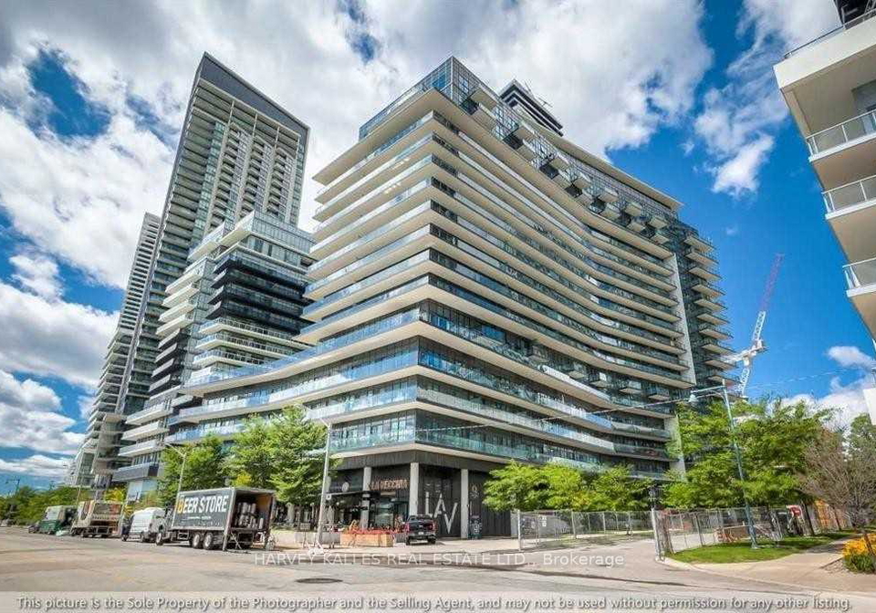 39-annie-craig-drive-toronto-etobicoke-ontario-w13667588