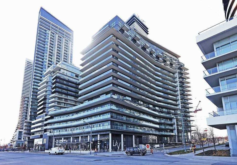39-annie-craig-drive-toronto-etobicoke-ontario-w13667588