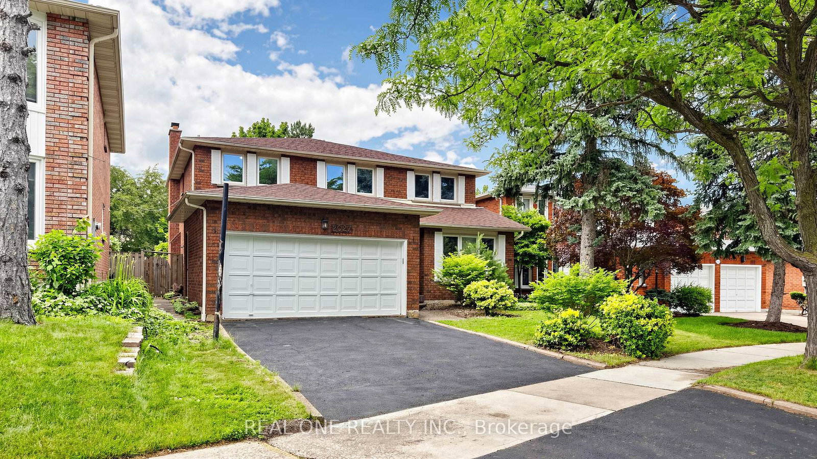 2027-roy-ivor-crescent-mississauga-ontario-w13667630