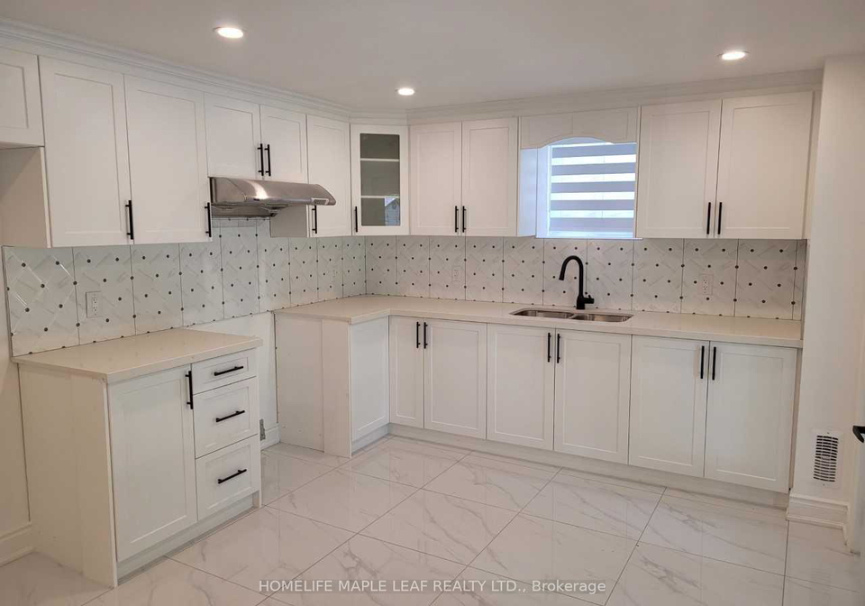 19-freshspring-drive-brampton-ontario-w13667666