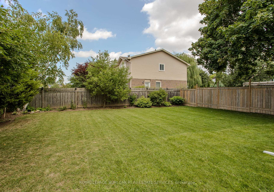 3094-autumn-hill-crescent-burlington-ontario-w13667726