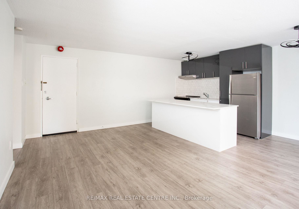 371-lakeshore-road-w-mississauga-ontario-w13667736