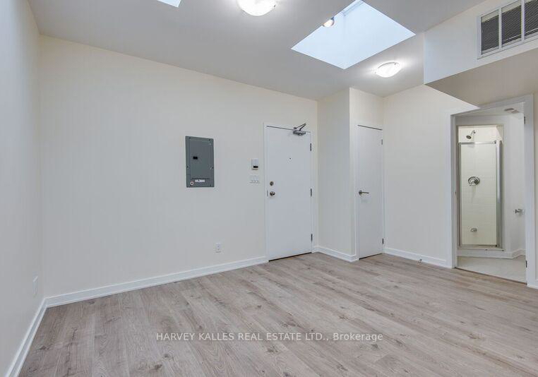 1216-st-clair-avenue-w-toronto-toronto-ontario-w13667842