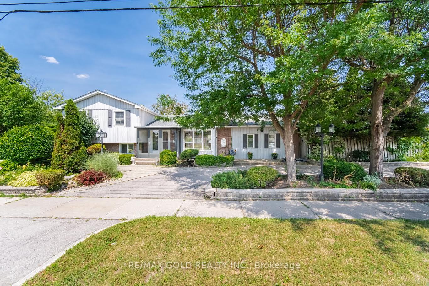 2395-stillmeadow-road-mississauga-ontario-w13667854