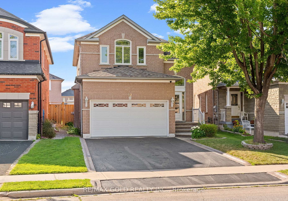 21-pacific-wind-crescent-brampton-ontario-w13667884