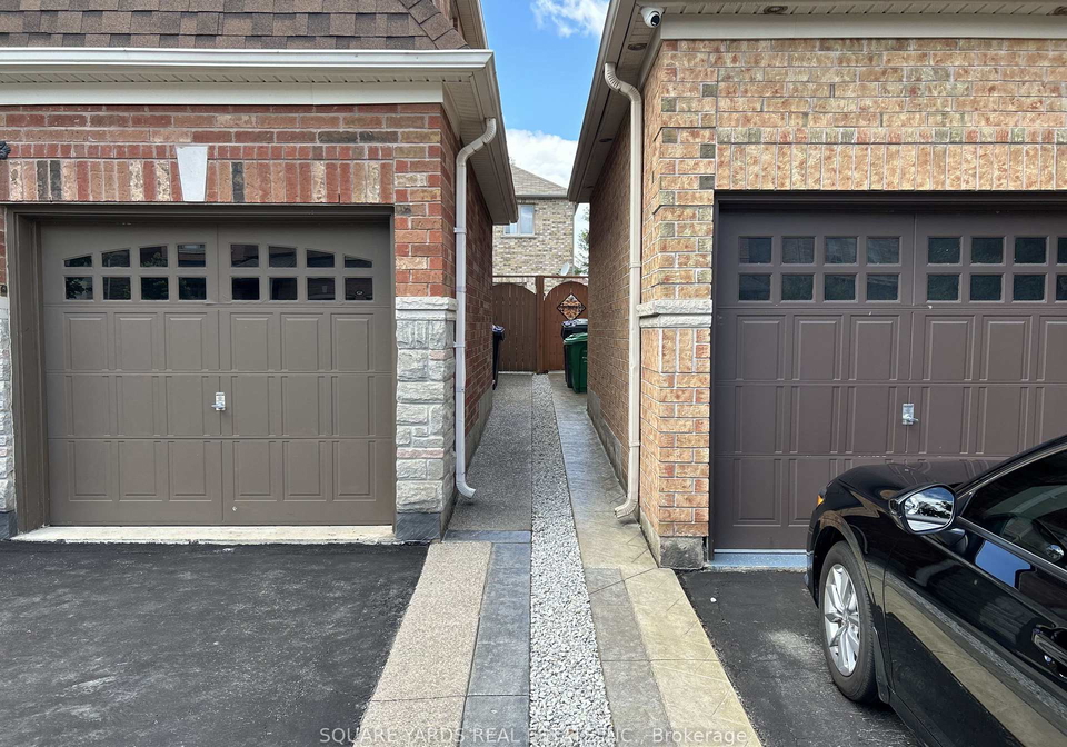 55-bluffwood-crescent-brampton-ontario-w13667932