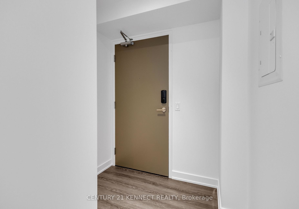 448-burnhamthorpe-road-w-mississauga-ontario-w13668000