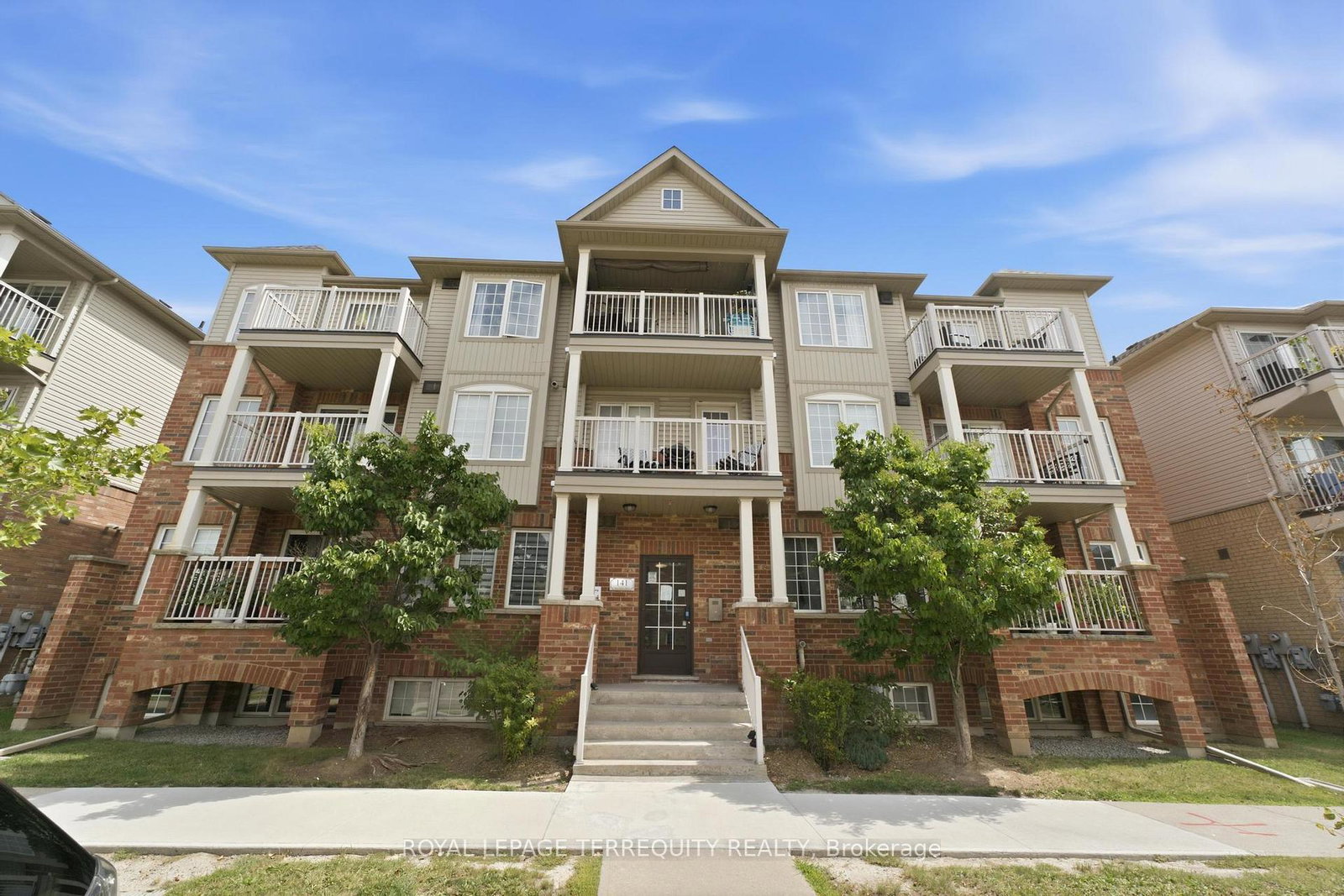 141-isaac-devins-boulevard-toronto-york-ontario-w13668008