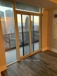 330-burnhamthorpe-road-w-mississauga-ontario-w13668060
