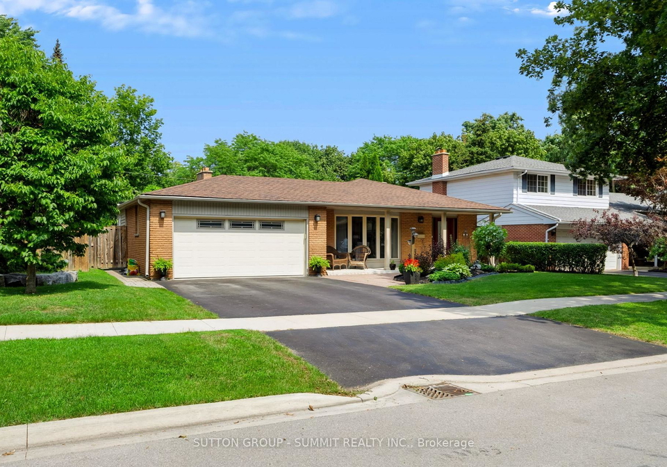 659-cherrywood-drive-burlington-ontario-w13668110