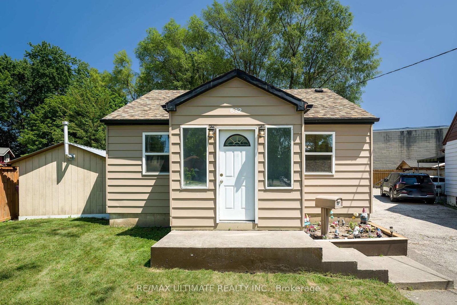 632-trethewey-drive-toronto-north-york-ontario-w13668130