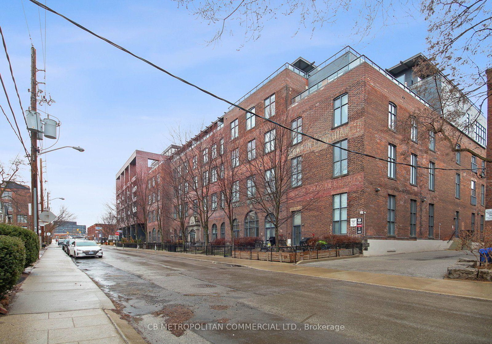 363-sorauren-avenue-toronto-toronto-ontario-w13668246