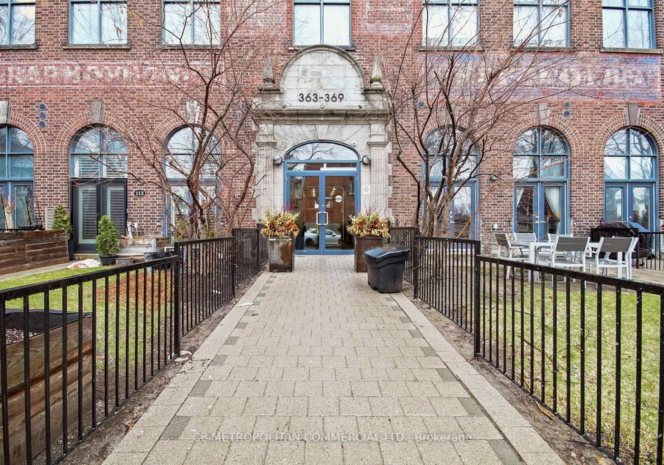 363-sorauren-avenue-toronto-toronto-ontario-w13668246