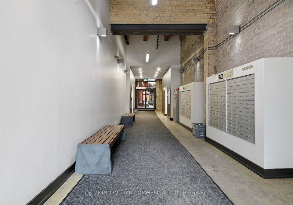363-sorauren-avenue-toronto-toronto-ontario-w13668246