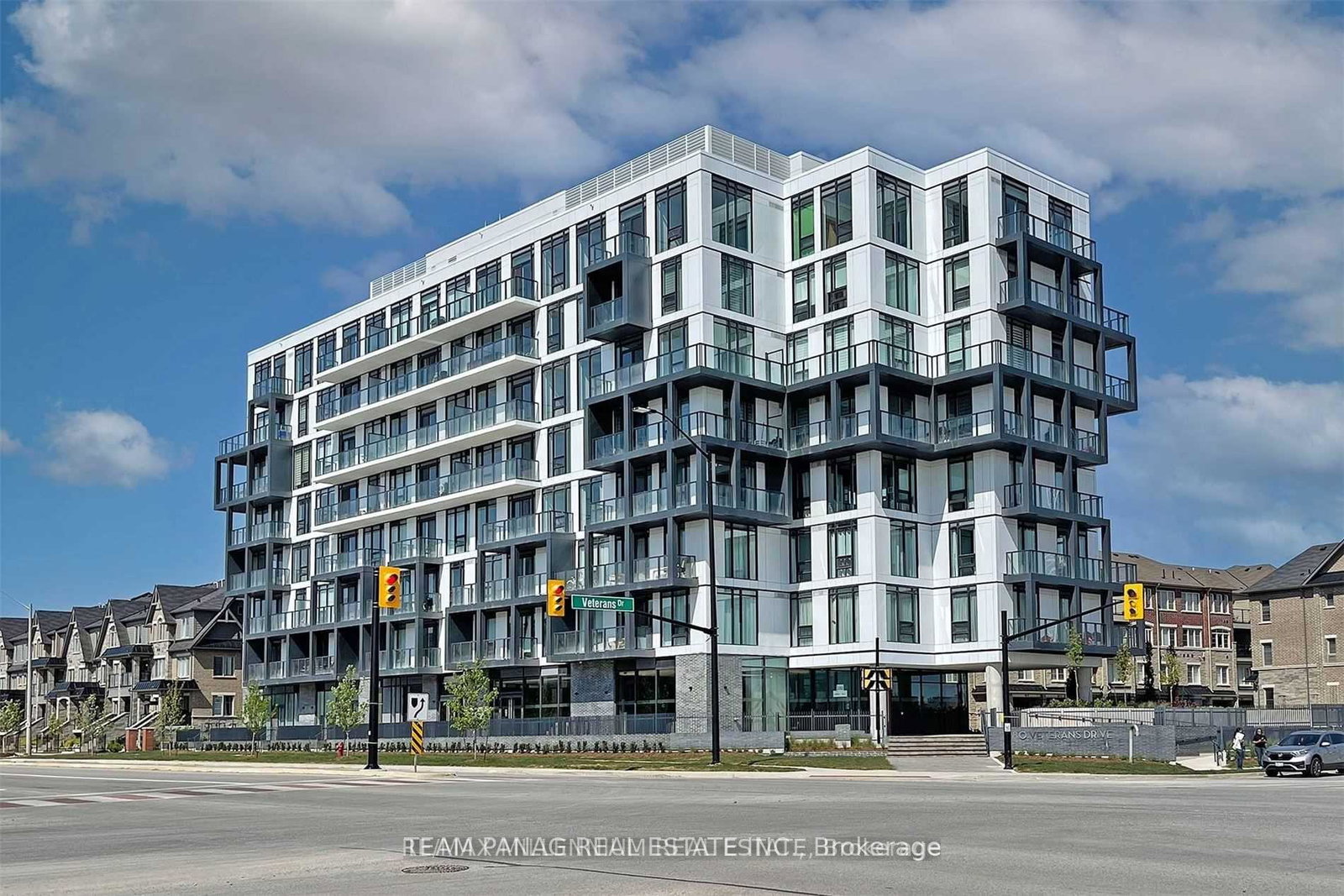 180-veterans-drive-brampton-ontario-w13668358