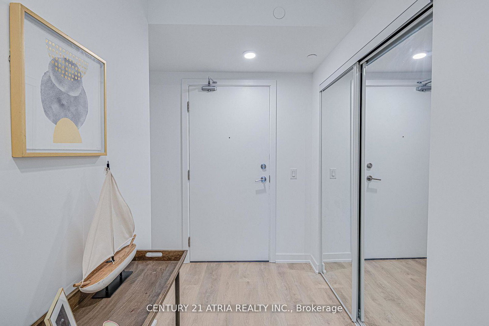 1100-sheppard-avenue-w-toronto-york-ontario-w13668386