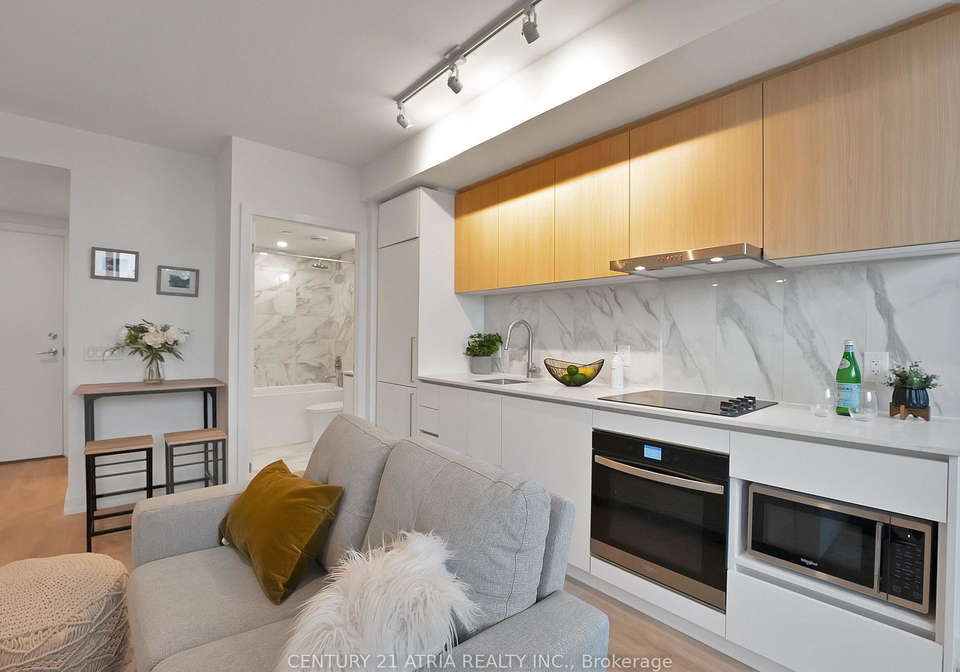 1100-sheppard-avenue-w-toronto-york-ontario-w13668448