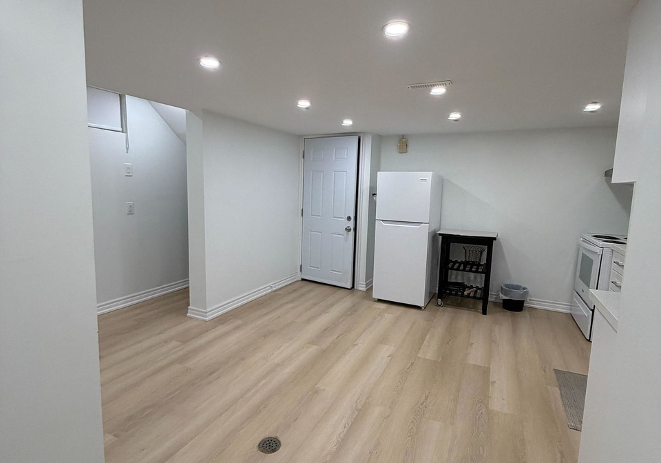 21a-lambton-avenue-toronto-toronto-ontario-w13668514