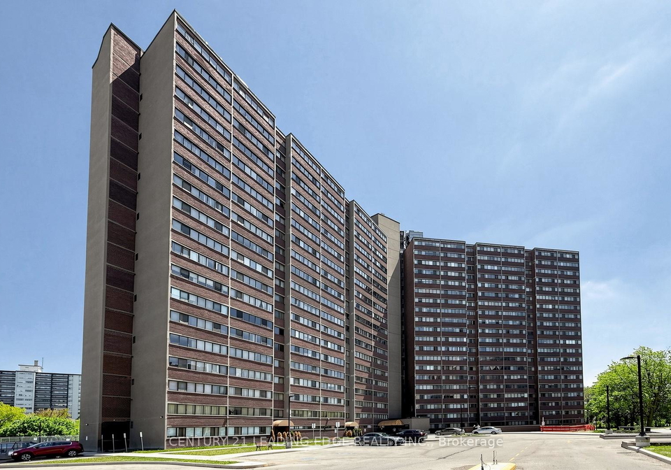 11-wincott-drive-toronto-etobicoke-ontario-w13668592