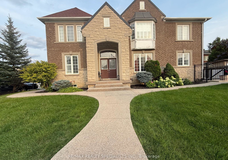12-donherb-crescent-caledon-ontario-w13668770