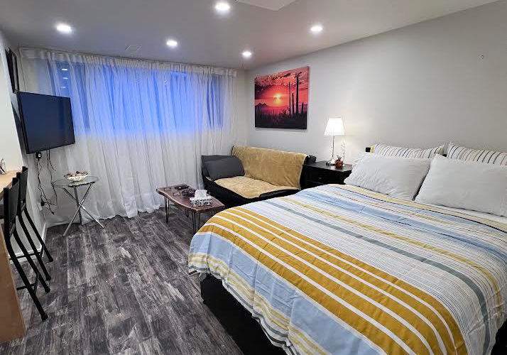 208-rosemount-avenue-toronto-north-york-ontario-w13668906