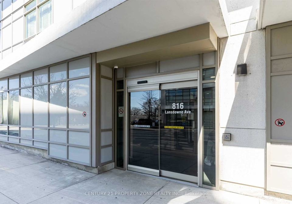 816-lansdowne-avenue-toronto-toronto-ontario-w13668936