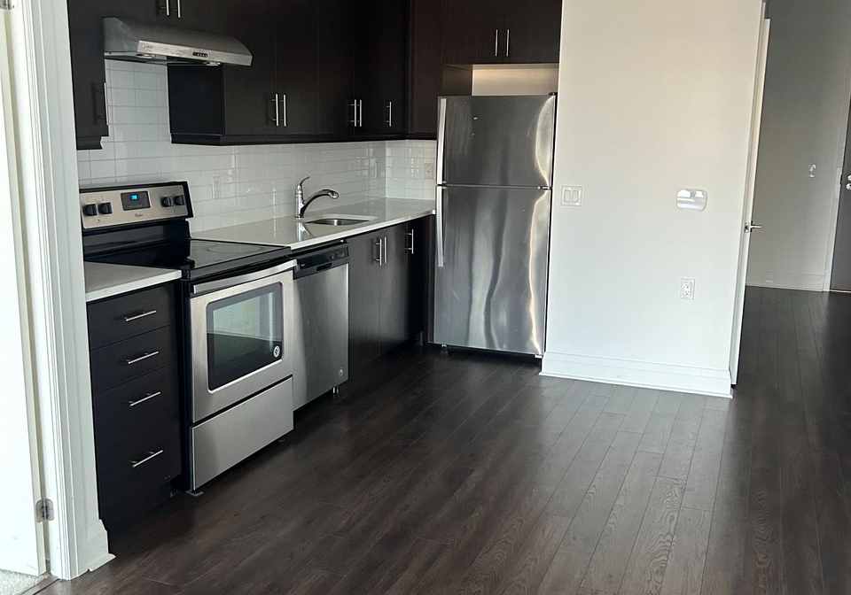 17-zorra-street-toronto-etobicoke-ontario-w13668980