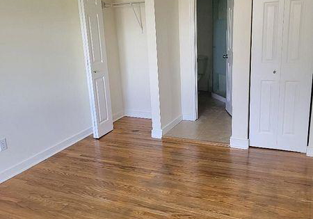 566-chantenay-drive-mississauga-ontario-w13669058
