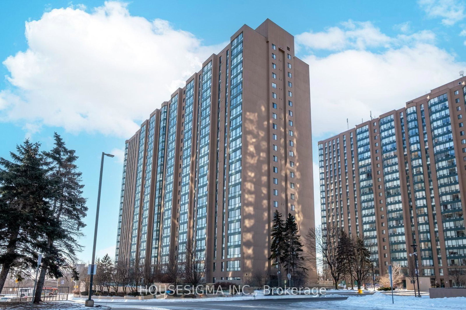 145-hillcrest-avenue-mississauga-ontario-w13669060