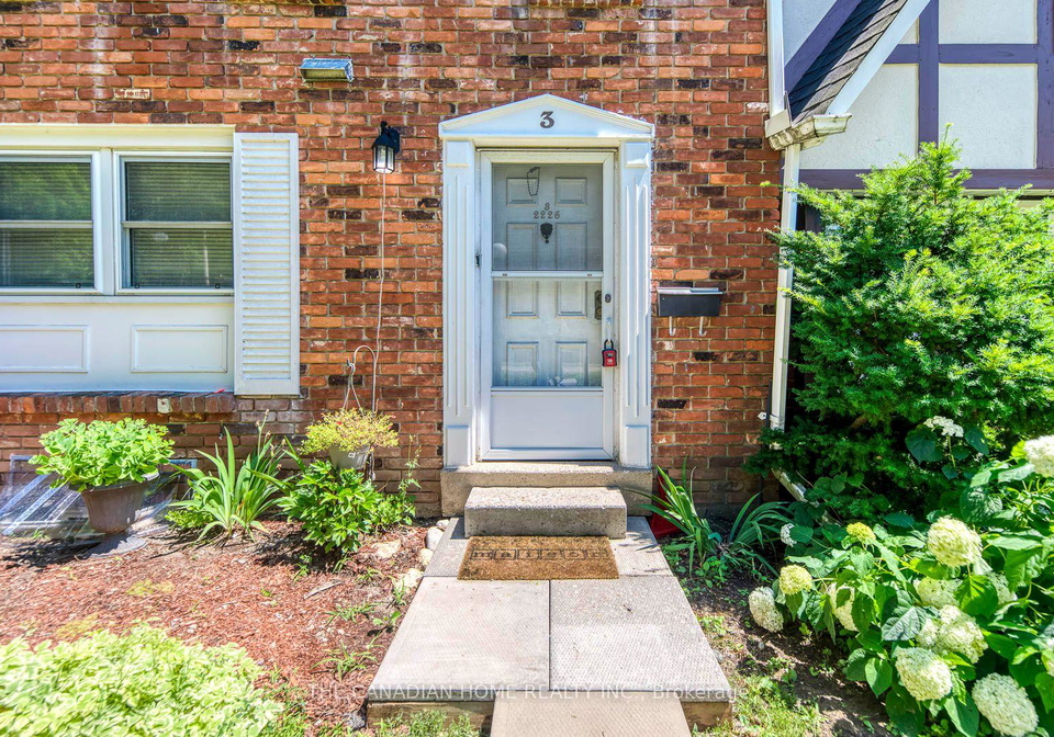 2226-upper-middle-road-burlington-ontario-w13669070