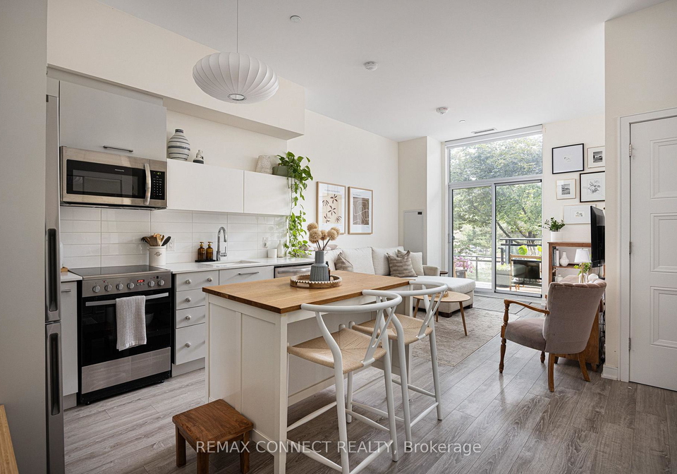1-neighbourhood-lane-toronto-etobicoke-ontario-w13669196