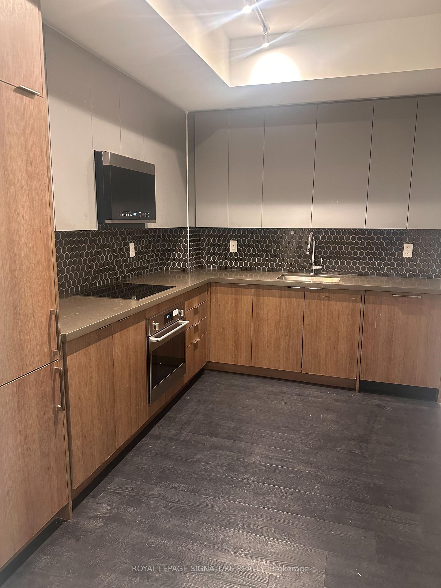 2481-taunton-road-oakville-ontario-w13669204