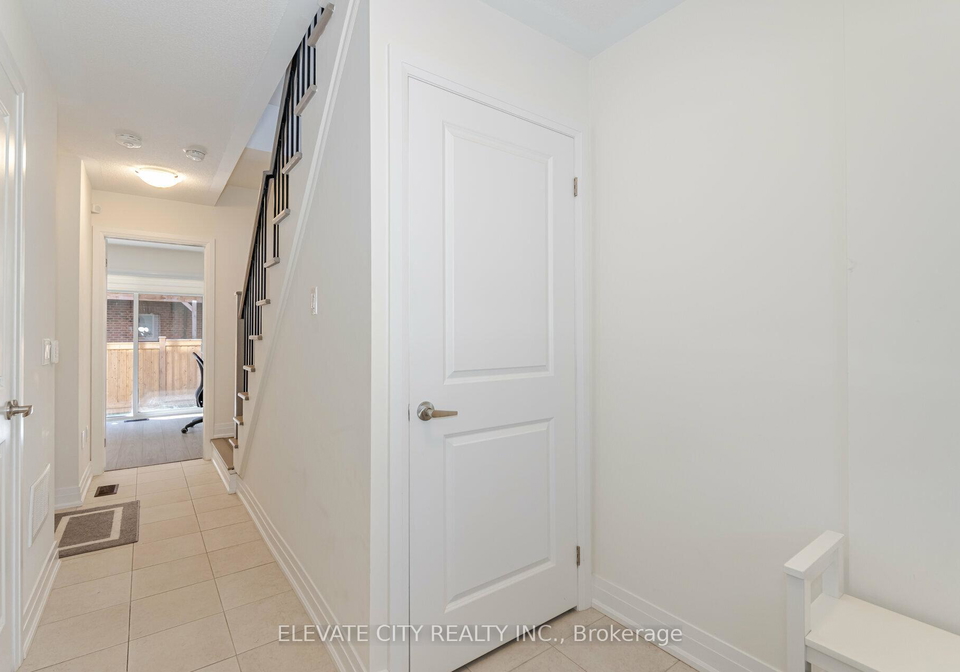 2008-lushes-avenue-mississauga-ontario-w13669320