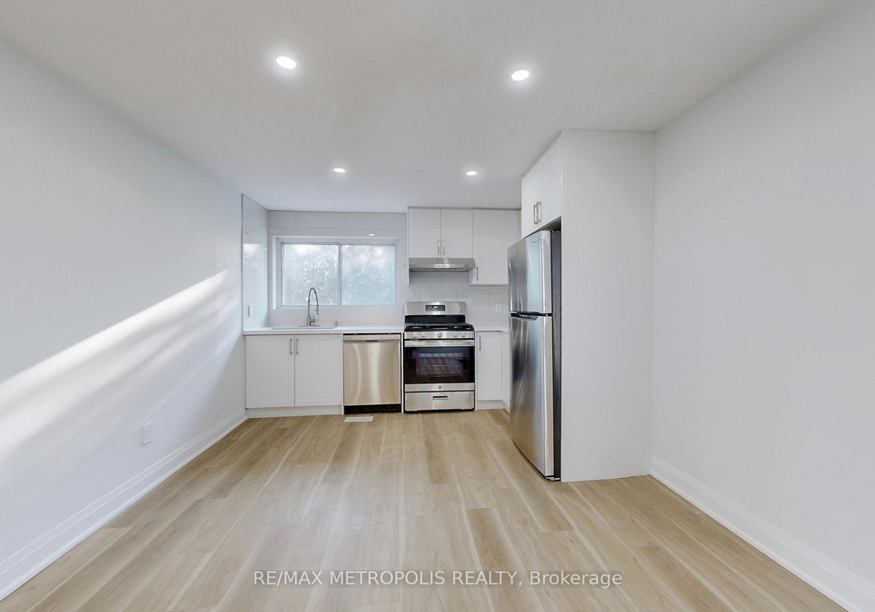 85-primula-crescent-toronto-york-ontario-w13669344