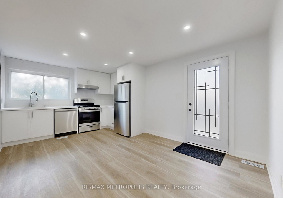 85-primula-crescent-toronto-york-ontario-w13669344