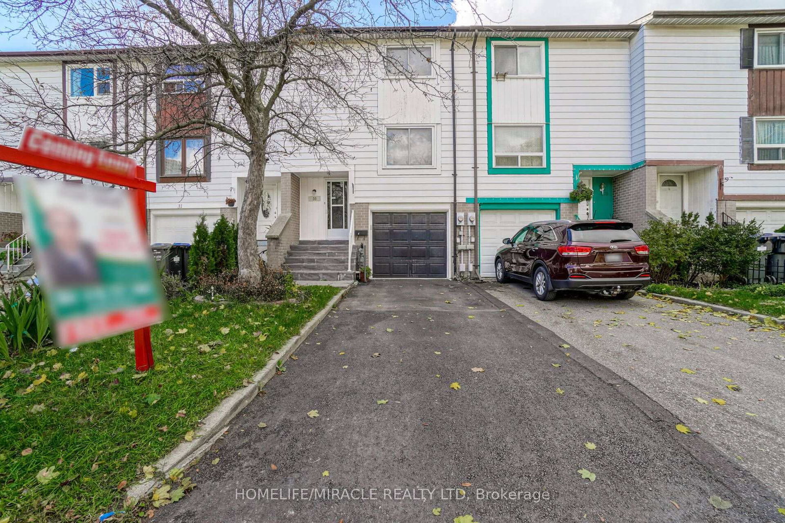 30-hoskins-square-brampton-ontario-w13669384