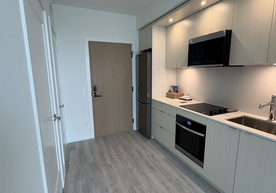 25-cordova-avenue-toronto-etobicoke-ontario-w13669474