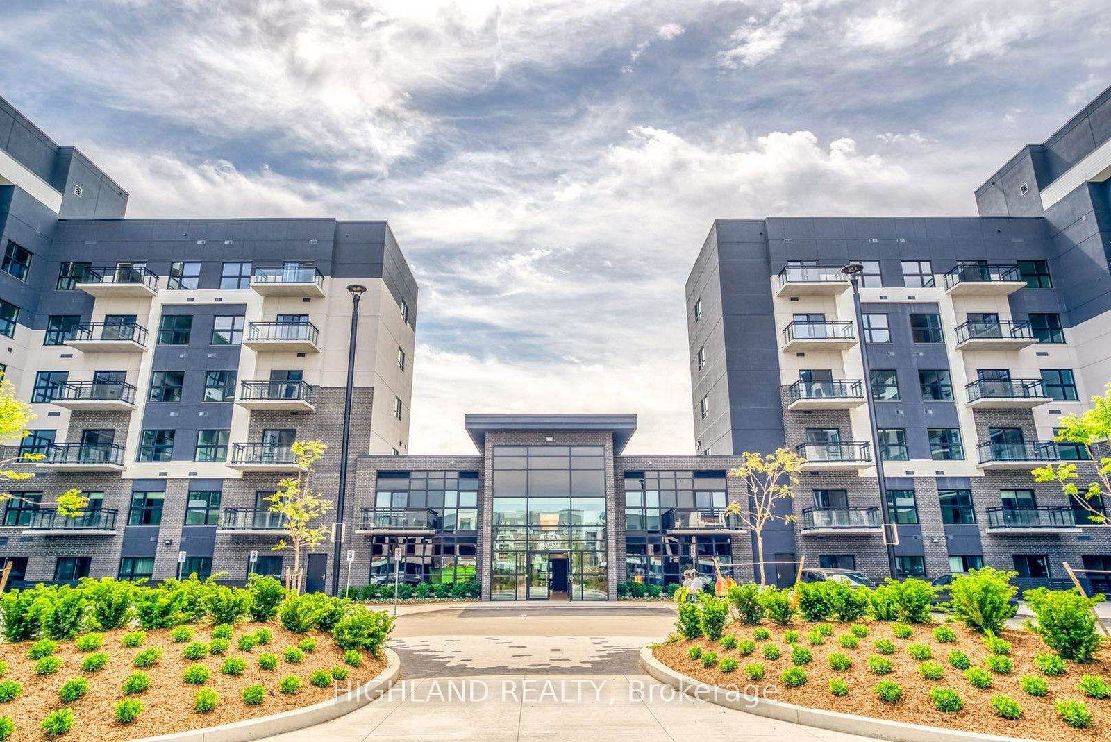 102-grovewood-common-oakville-ontario-w13669638