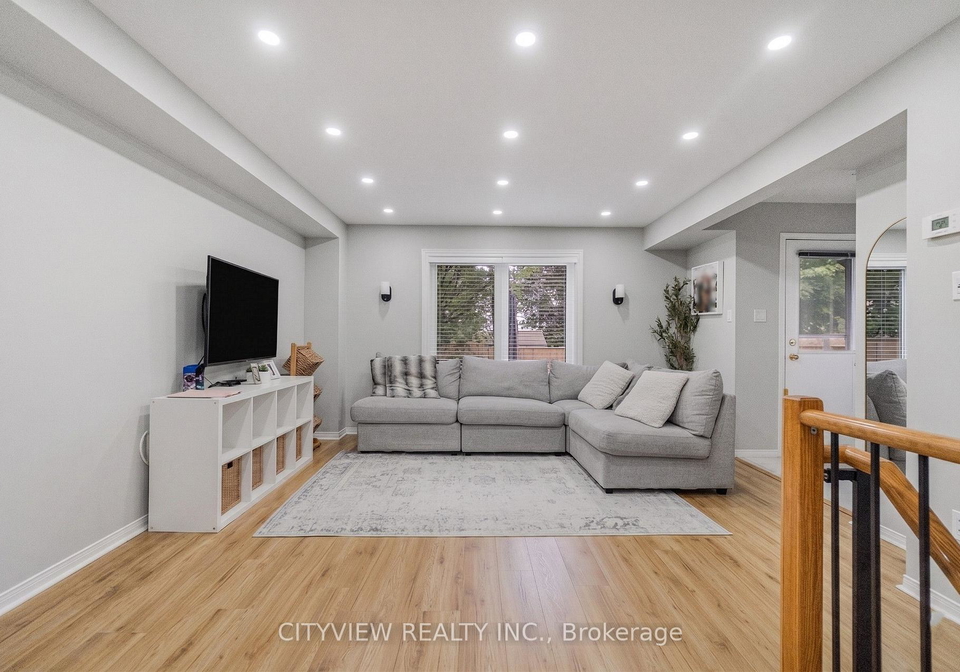 5865-dalebrook-crescent-mississauga-ontario-w13669686