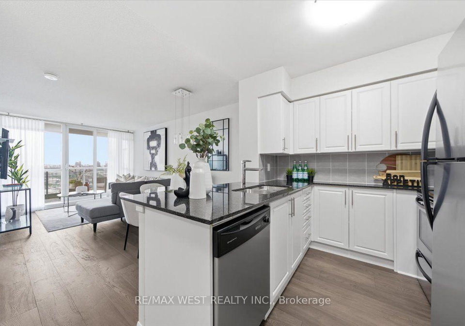 225-sherway-gardens-road-toronto-etobicoke-ontario-w13669772